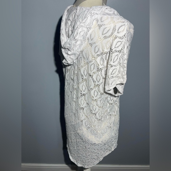 Jordan Taylor White Lace Hooded Cover-Up - Picture 5 of 12